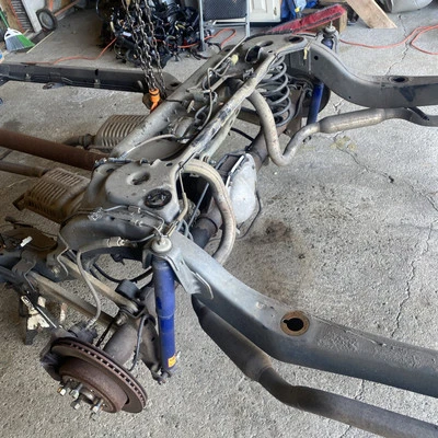 2003-2011 Lincoln Town Car Rear Axle Suspension Assembly 88K Miles 3.27 Ratio Foto 1 de 4