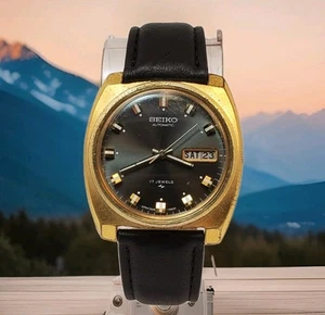 Vintage Seiko 7006-7119 AUTOMATIC MEN'S WRISTWATCH 17 JEWELS BLACK LEATHER BAND - Picture 1 of 9