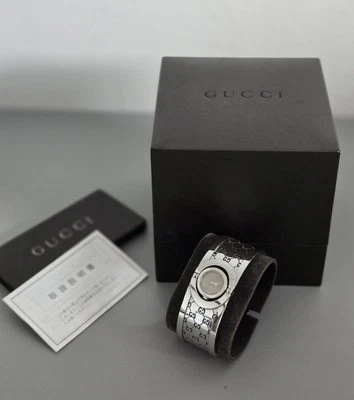 Auténtico reloj pulsera Gucci con brazalete giratorio Foto 1 de 4