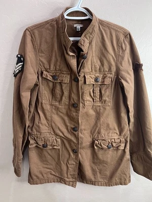 Chaqueta/camisa Ecote Miltary para mujer parches medianos en el brazo marrón Foto 1 de 4