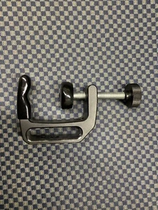 Aluminum Alloy Universal C Clamp With 1/4"-20 Thread Screw Mount - Picture 1 of 3