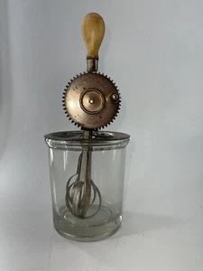 Vintage SUNLITE MILWAUKEE Holzgriff Eierschläger Handmixer mit Glasbehälter - Bild 1 von 7