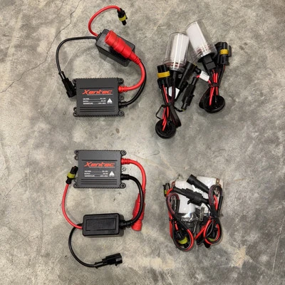 Xentec 35W SLIM HID Xenon Light Conversion Kit H4 H7 H11 H13 9004 9005 9006 9007 - Image 1 of 4