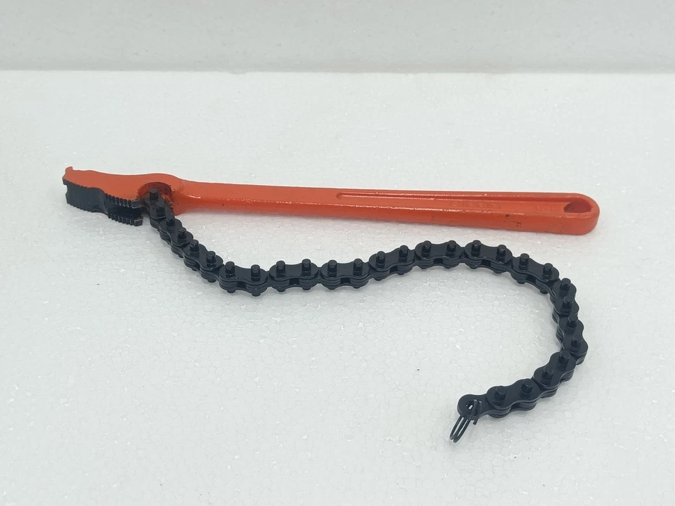 RIDGID C-12 CHAIN WRENCH USA MADE HEAVY DUTY PIPE CHAIN TOOL 31310 FAST SHIP - Image 1 of 4