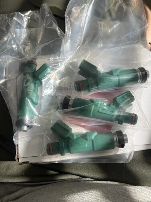 Juego de 4 inyectores para Toyota Yaris - FJ343 Foto 1 de 2