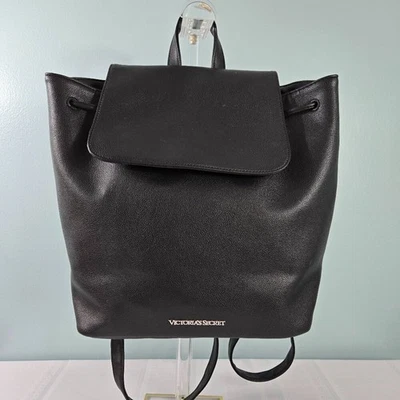 Mochila Victoria's Secret negra de imitación de cuero con asa y correas Foto 1 de 4