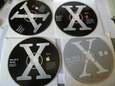 Mac OS X   Server, Panther   probably missing disks ,, LOOK CLOSE at pictures - Image 1 of 4