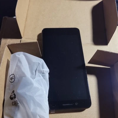 UMX U696CL Smartphone 16GB Black - Image 1 of 4