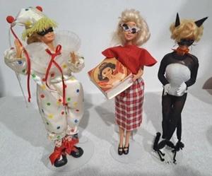 Trajes Vintage Barbie (3) Únicos Hechos a Mano - Retro Años 50/60, Catwoman, Payaso - Imagen 1 de 24