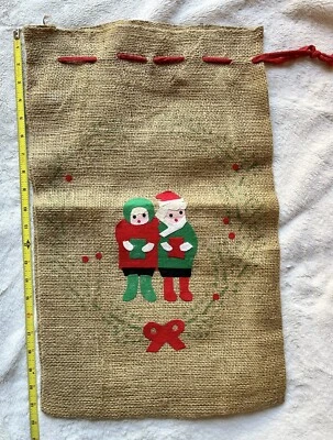 Vtg Xmas Sack Burlap Hand Painted Green Wreath Fabric Carolers Hand Made Large - Image 1 of 4