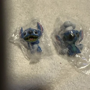 Nice Lot of 2 Disney That’s So Stitch PVC Mini Action Figures - Picture 1 of 7