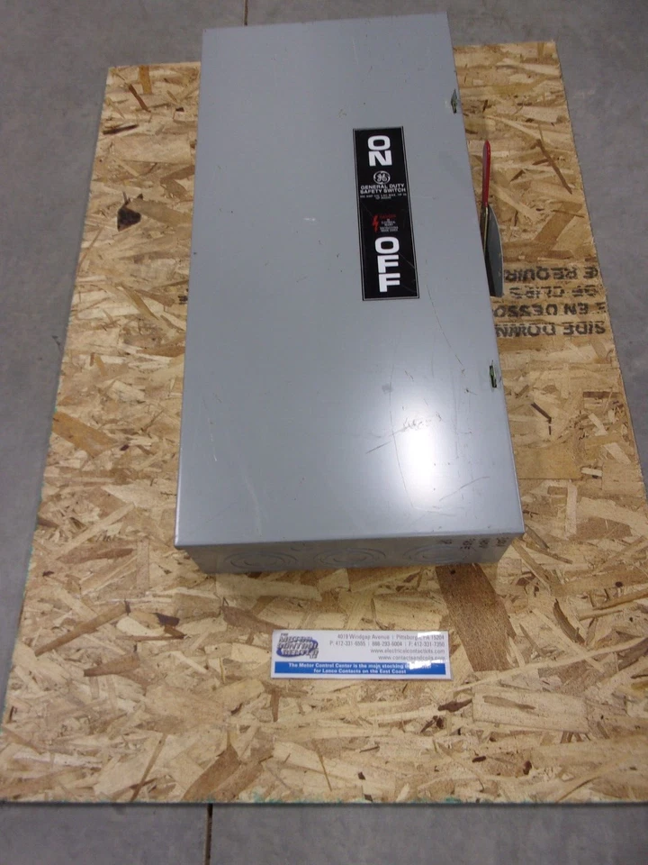TG4324-GENERAL ELECTRIC-SAFETY SWITCH, 3P, NON-FUSIBLE, 200A, 240V, 4 W, NEMA 1 — 第 1/4 张图片