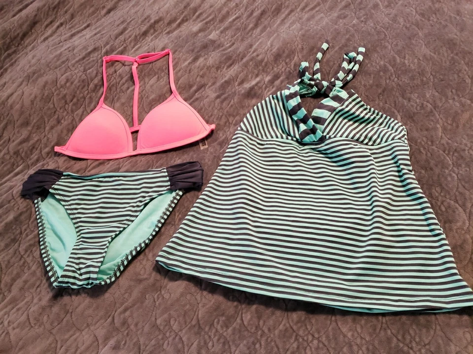 WOMAN'S/JUNIORS SIZE:S TAKINI TOP BIKINI BY:MOSSIMO & VS PINK BIKINI TOP*NWOT* - Image 1 of 4