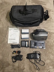 Panasonic Palmcorder with Photoshot PV-L750D Working VHS-C with Battery Charger - Picture 1 of 10