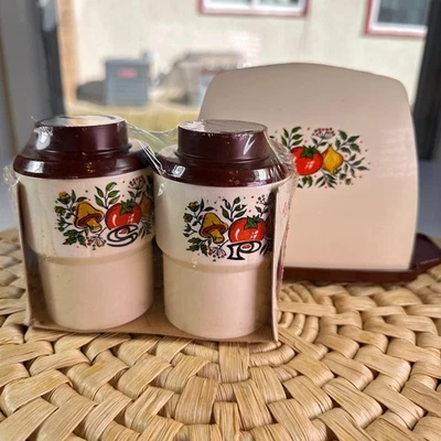 Juego de coctelera de jardín gourmet Sterilite vintage soporte para servilletas de sal y pimienta vintage Foto 1 de 4