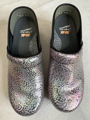 New Dansko XP 2.0 Lacy Leather Floral Clog Size 36 EUR - US 5.5 -6 Nurse Shoes - Image 1 of 4