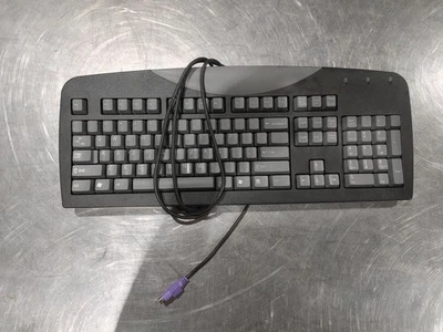 Gateway SK9921 Full Size PS/2 Keyboard Black - Fair - Image 1 of 2