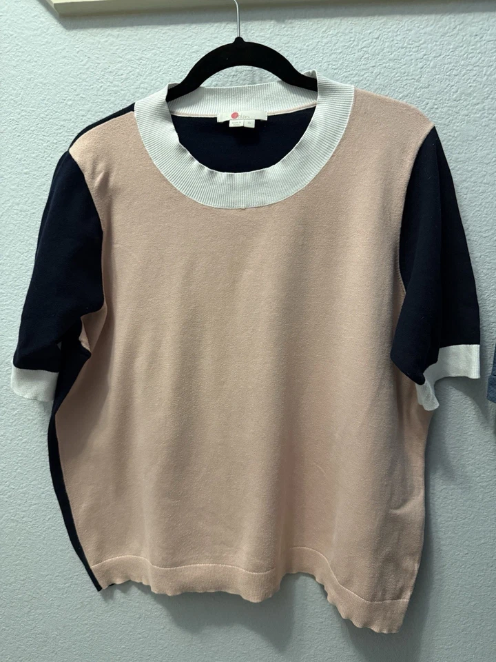 Suéter Boden Negro Rosa Blanco Estampado Floral Talla XL Manga Corta Cuello Redondo Foto 1 de 4