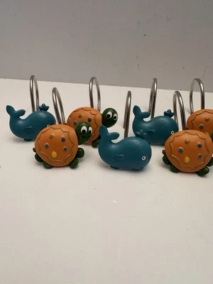 Juego de 12 ganchos de cortina de ducha de cerámica para tortugas y ballenas Sea Life Foto 1 de 4