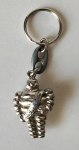 Vintage Porte Clé Figure BIBENDUM metal MICHELIN MAN KEYRING KEYCHAIN - Foto 1 di 7