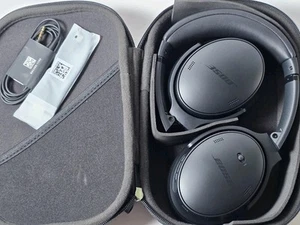 Bose QuietComfort Noise Cancelling  Headphones Over The Ear - Black - Picture 1 of 16