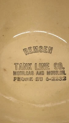 1940s 50s Vintage Mobil Oil Gas Bowl Remsen Iowa Tank Line Watt Ovenware Ceramic - Image 1 of 4