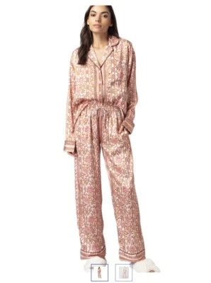 OMIKA 女式缎面 PJ 睡眠套装 XS / Nirali 橙色佩斯利条纹_波西米亚 Longslvs — 第 1/4 张图片