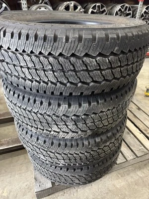 NEW TAKE OFF LT 275/65R20 Bridgestone Dueler A/T RH-S 126/123R - Image 1 of 4