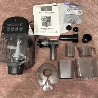 Emeril Lagasse Pasta & Beyond Pasta & Noodle Maker Machine w/ Juicer Tested - Image 1 of 4