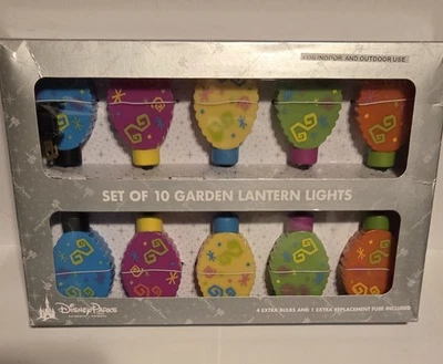 Juego de luces de cadena de linternas de los parques de Disney inspirado en Alicia País de las Maravillas Mad Tea Party Foto 1 de 4