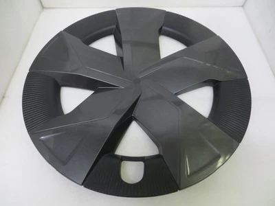 TOYOTA PRIUS 2023-2025 17" 5 SPOKE GRAY WHEEL COVER / HUBCAP - 1 - 61024 - OEM - Image 1 of 4