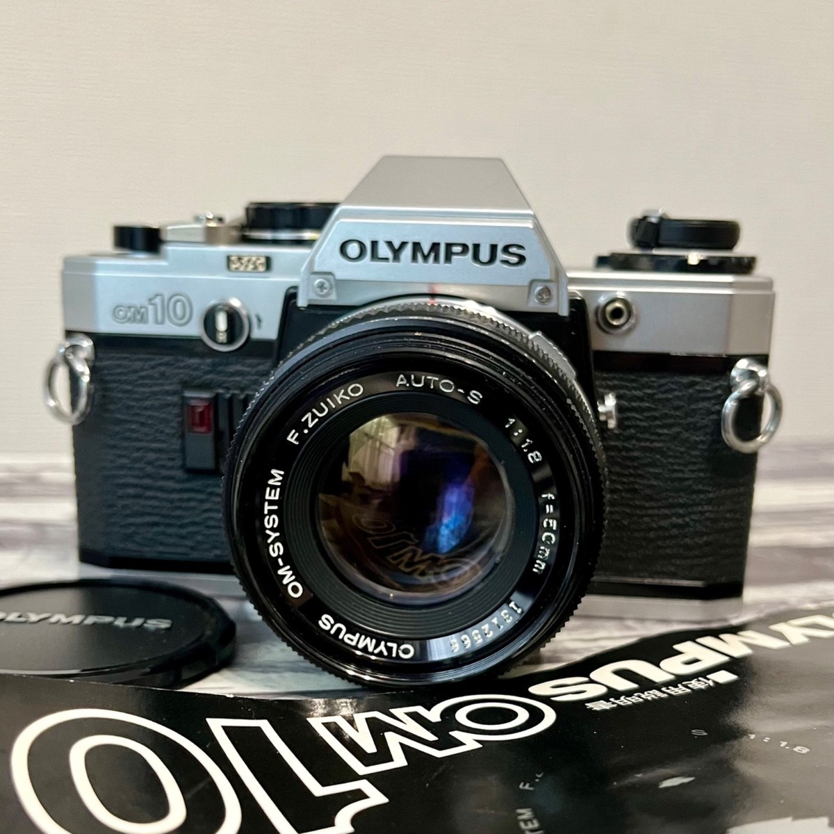 オリンパス　OM-10（ブラック） Amazon | Olympus OM-10 ブラック | 一眼レフカメラ 通販