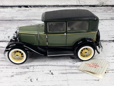 Franklin Mint 1930 Ford Model A Tudor 1:24 Diecast with Box - Image 1 of 4