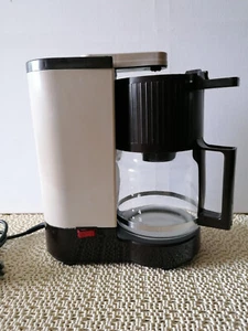 DDR Kaffeemaschine Kaffee - Teeautomat K 109 800Watt - Bild 1 von 13