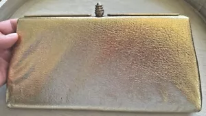 Pochette pochette oro metallizzato portatile chiusura a scatto rara borsa da sera vintage anni 70 - Foto 1 di 20