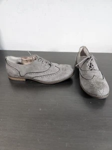 White Mountain Saint Tailored Lace-Up Oxfords Grey Faux Suede Women Size 6M NWOB - Picture 1 of 8