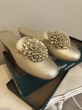 Vintage Daniel Green Comfy Slippers Shoes Boudoir Gold Made In Usa B75 (7.5 B)