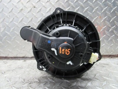 11 12 13 14 15 16 17 HYUNDAI ELANTRA BLOWER MOTOR  / 13 1.8L / 17 HATCHBACK (GT) - Image 1 of 4