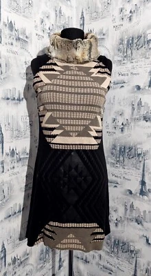 Vestido Custo Line Barcelona talla 4 cuello alto de piel estampado estampado sin mangas  Foto 1 de 4