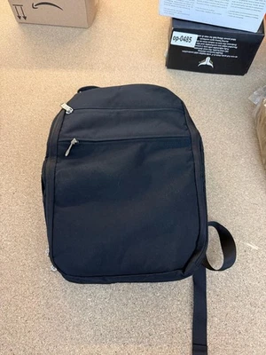 OP-0488 schöner Rucksack für Reisen oder Freizeit 40x20x25 unisex schwarz B-WARE - Bild 1 von 2