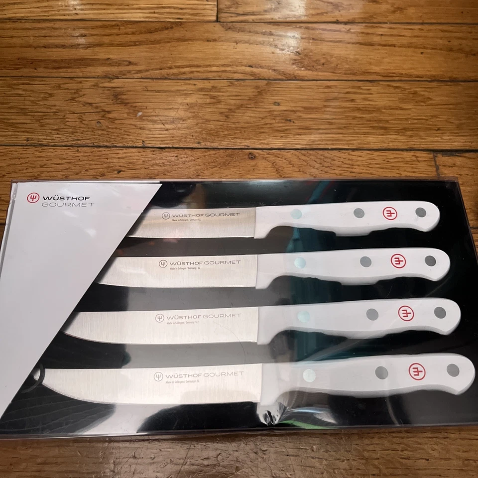 Набор из 4 ножей для стейка для гурманов WUSTHOF с белой ручкой Wüsthof Германия - Изображение 1 из 1