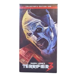 Terrifier 3 Collector's Edition VHS Set Walmart Exclusive Neu/Versiegelt Horrorfilm - Bild 1 von 6