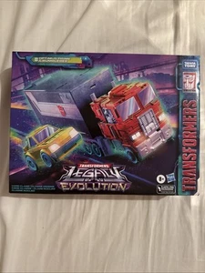 TRANSFORMERS LEGACY EVOLUTION CORE CLASS OPTIMUS PRIME & BUMBLEBEE BRAND NEW - Picture 1 of 7
