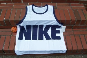 NUEVO Camiseta sin mangas Nike Baloncesto LOGO GRANDE Blanca Azul Marino Dri-Fit para hombre XL/XLarge - Imagen 1 de 4