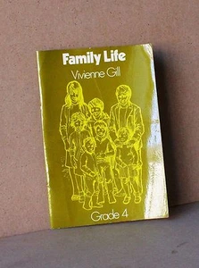 FAMILY LIFE - V- Gill [Libro, Grade 4] - Foto 1 di 1