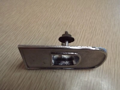 Emblema letra D 1973 1974 1975 1976 1977 Ford F100 F150 F250 F350 camioneta parrilla A Foto 1 de 4