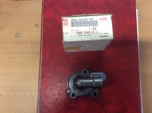 GENUINE YAMAHA PARTS WATER PUMP COVER DT200R 1991-1992 3BN-12422-00 - Picture 1 of 6