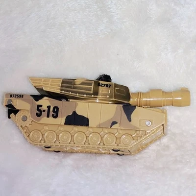 Vintage Matchbox 1998 Military Mission Bravo Sand Tiger Tank  - Imagem 1 de 4
