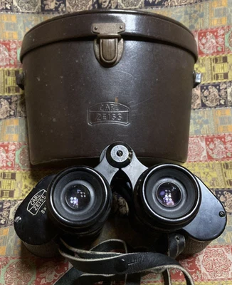 Carl Zeiss 8x30 Binoculars Made in Germany with Case Vintage Classic Optics - Image 1 of 4
