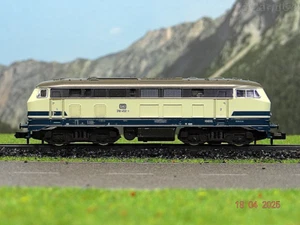 FLEISCHMANN piccolo 7238 Diesel-Lokomotive 218 452-1 der DB, beige-türkis | E73 - Bild 1 von 9